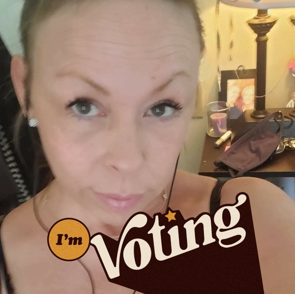 Meet your Posher, Michelle - Picture 1 of 1